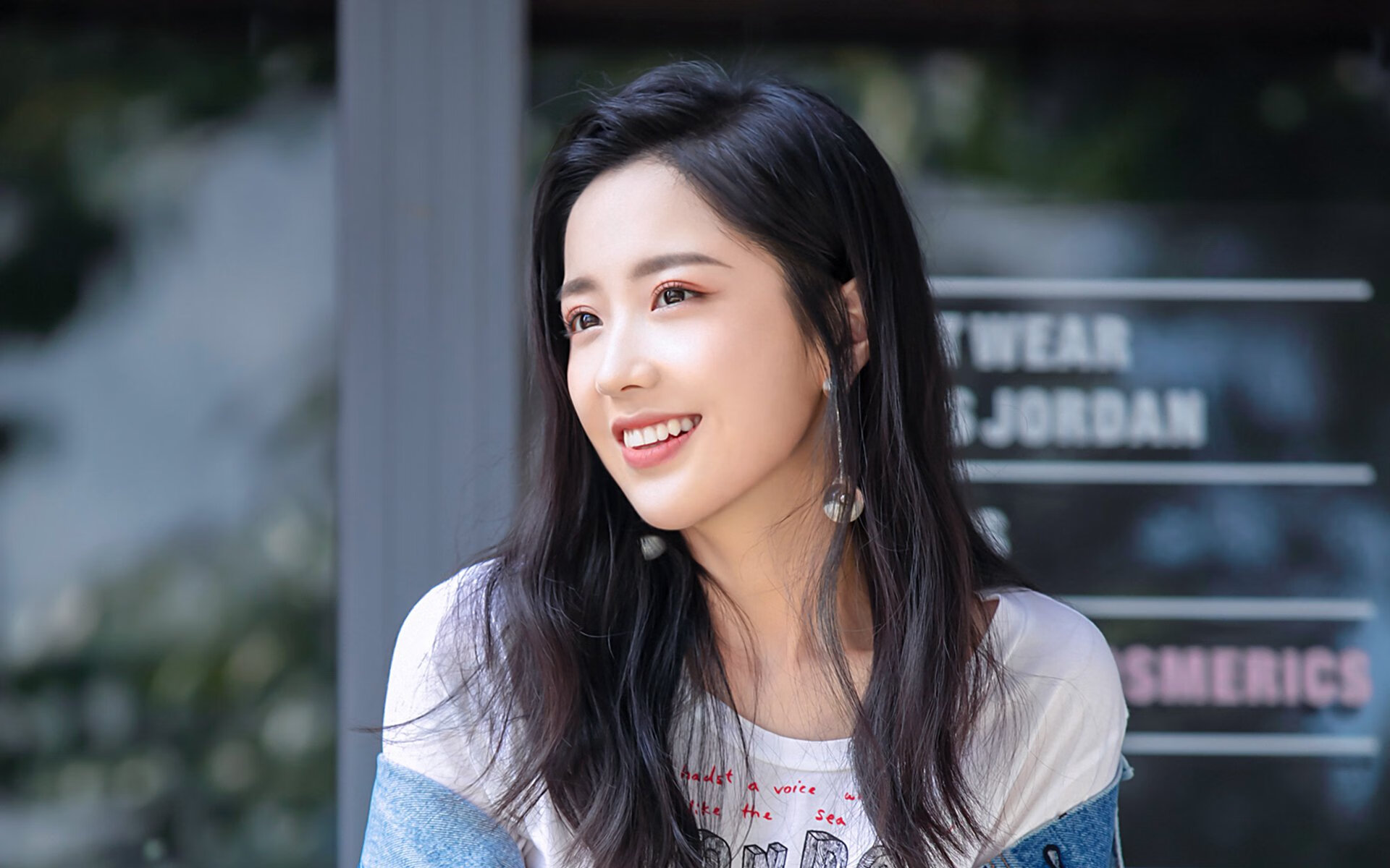 “中国女足在国际赛场奋勇拼搏，续写辉煌篇章”，中国女足出局