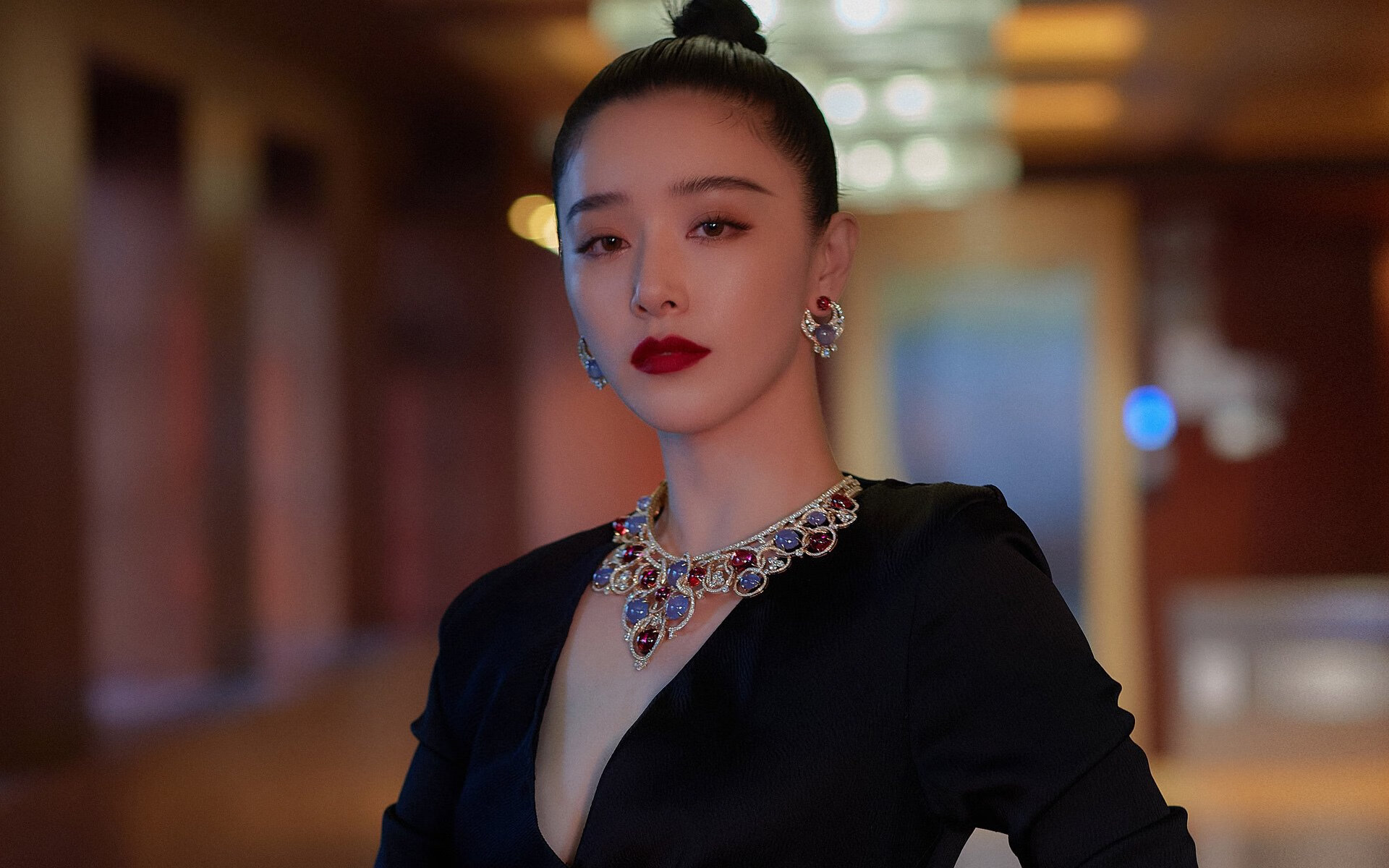 “青春追光”青少年篮球公益推广大使在南京持续开展公益行动，弘扬志愿精神