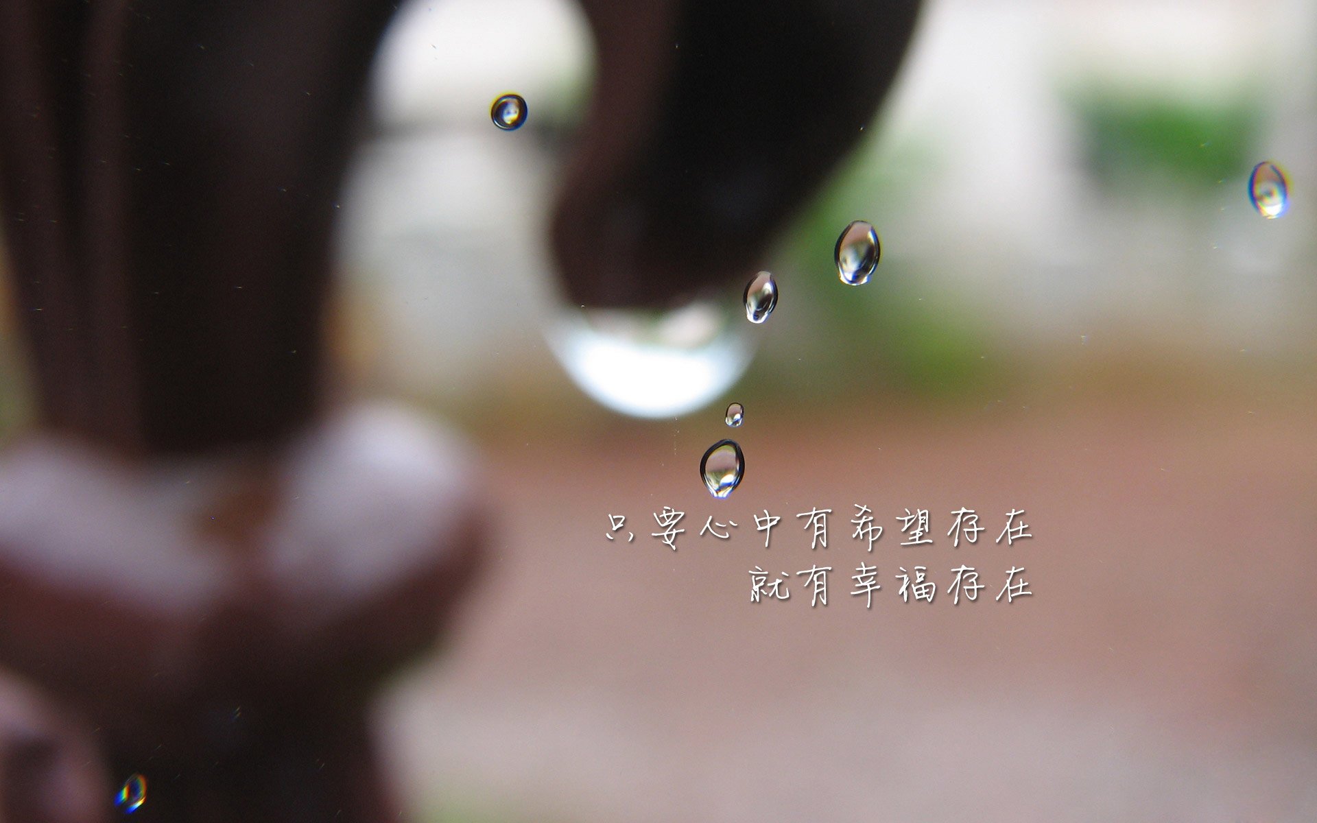 《电竞直播：多平台同步转播创新体验》，电竞带动直播